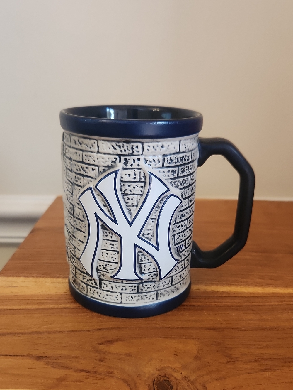 New York Yankees Boelter Brands coffee mug 4.5"